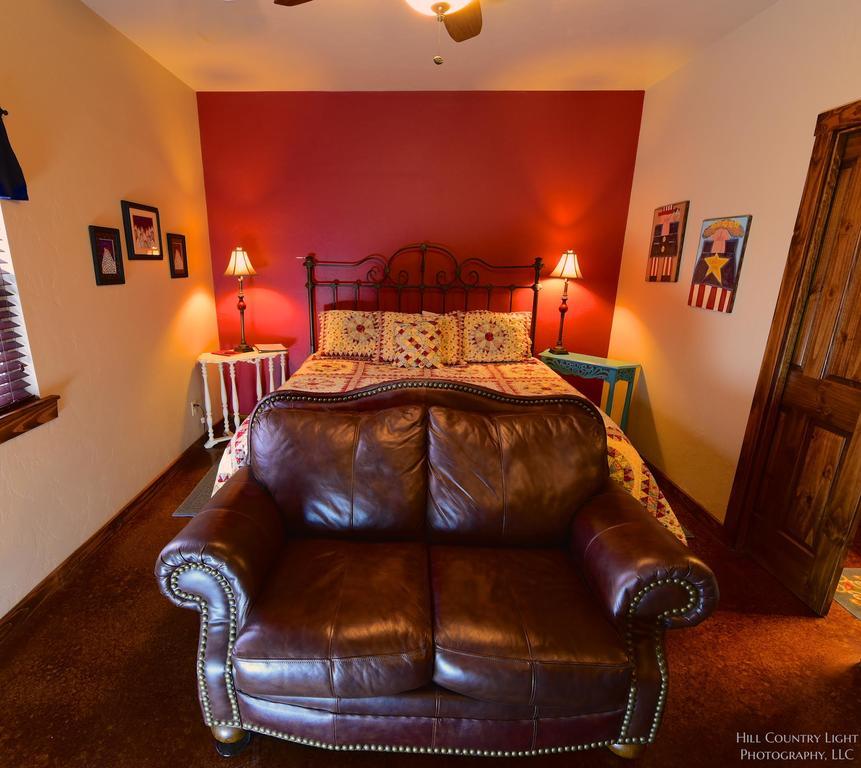 Lazy T Bed And Breakfast Fredericksburg Extérieur photo